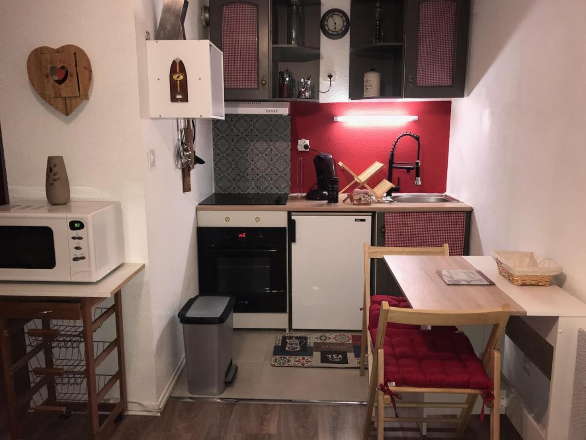 Studio Saint Lary Au Pla D'Adet Exterior foto